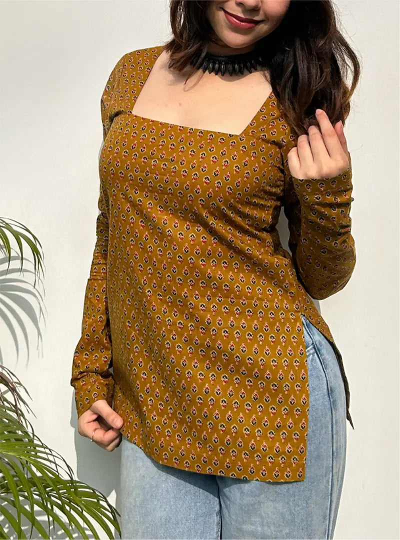 Akshara Square Neck Kurti