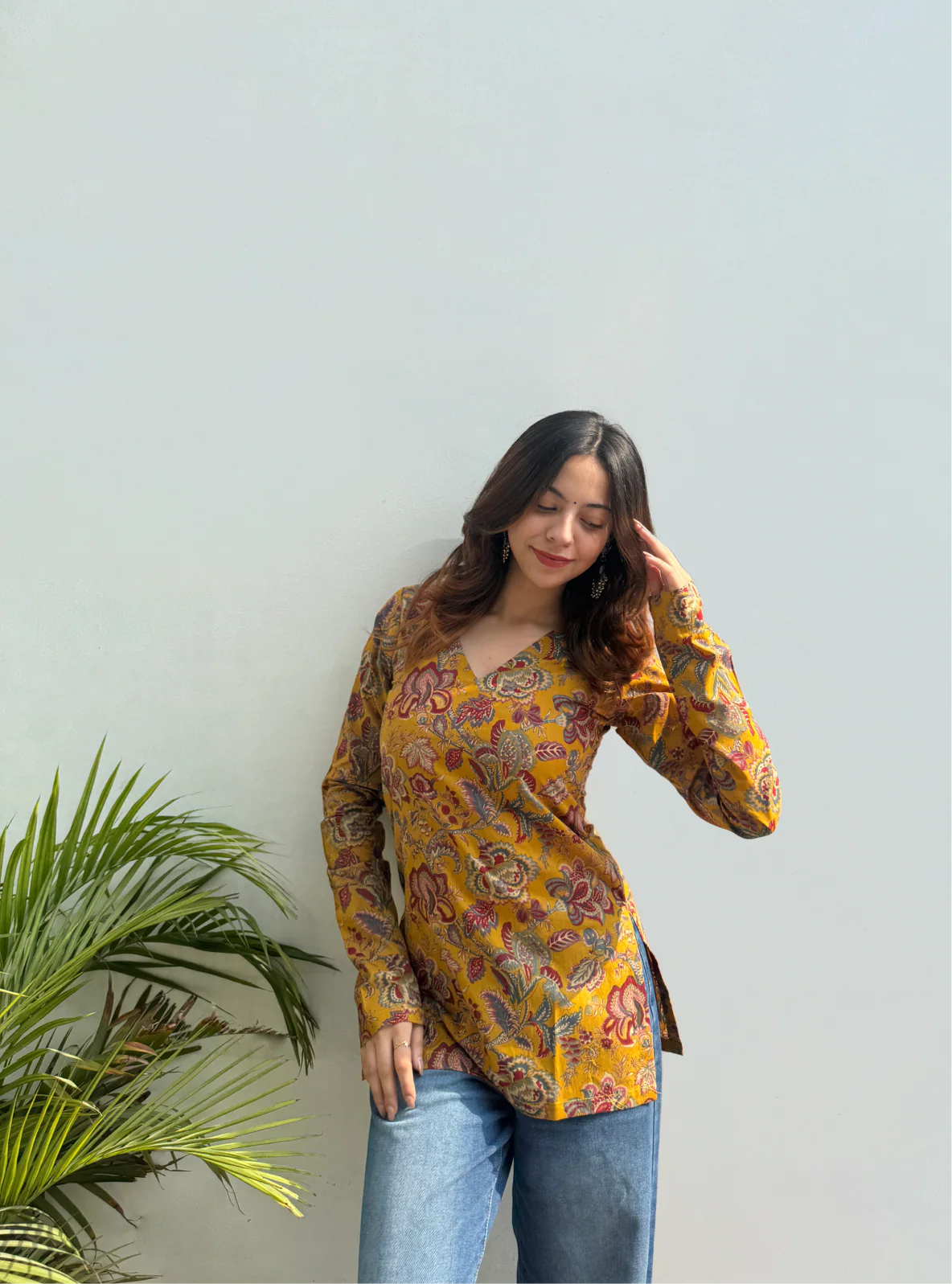 Karigari Straight Sleeves Kurti by Evara
