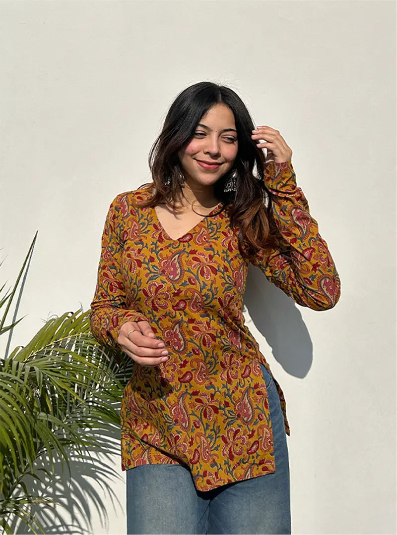 Nazam Straight Sleeves Kurti by Evara