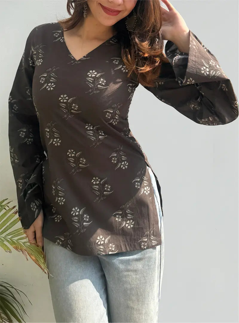 Ravya Bell Sleeves Kurti