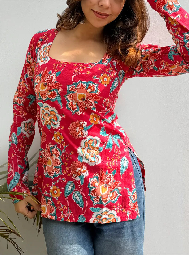 Aayna Boat Neck Kurti