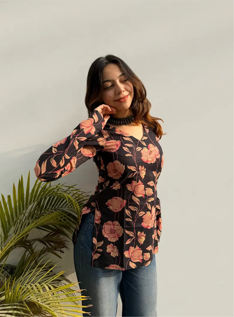 Aradhna Straight Sleeves Kurti