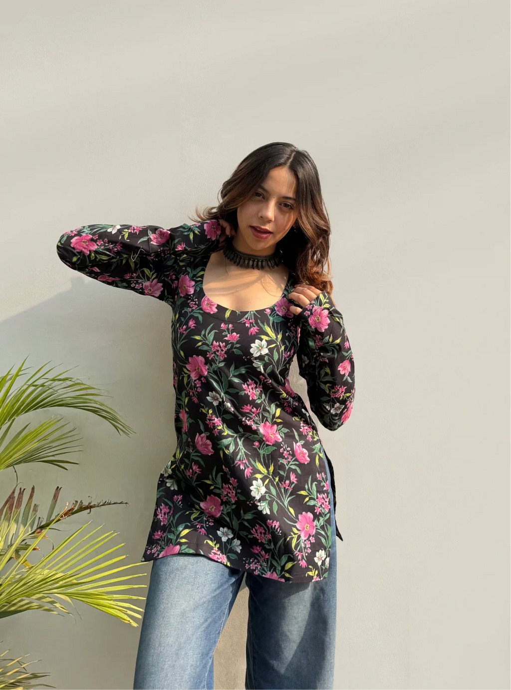 Raagini Straight Sleeves Kurti