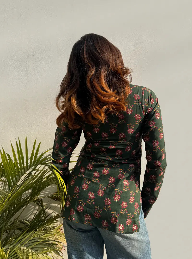 Dhaara Straight Sleeves Kurti by Evara