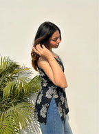 Sairah Short Sleeveless Kurti