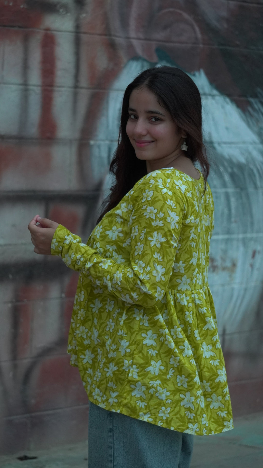 Sunehri Phool – Flowy Yellow Floral Cotton Kurti with V-Neck & Full Sl